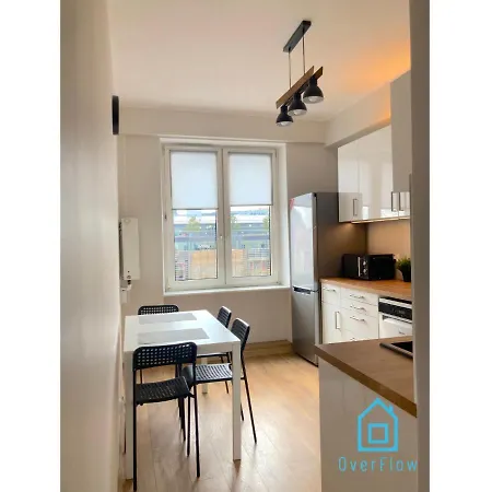 Manh Apartment *